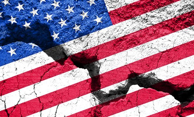 アメリカの変貌を読みとる
